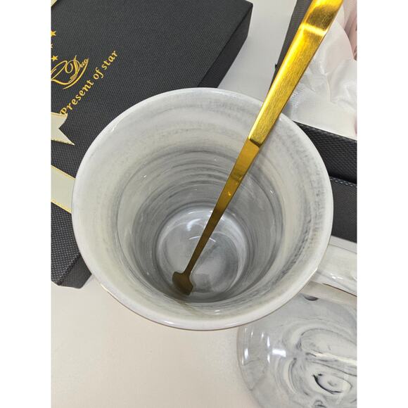 Present of Star Mug Gift Set Grandma & Grandpa Ceramic Cups with Spoons - Picture 6 of 6